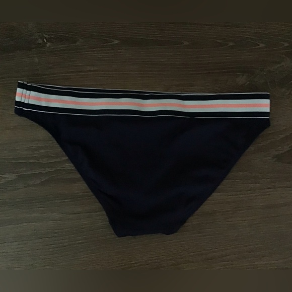Size small swim wear - Picture 7 of 13